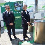Inaugurazione del sistema di pagamento contactless alle Ferrovie Appulo Lucane, con smartphone e tecnologia Tap & Go.